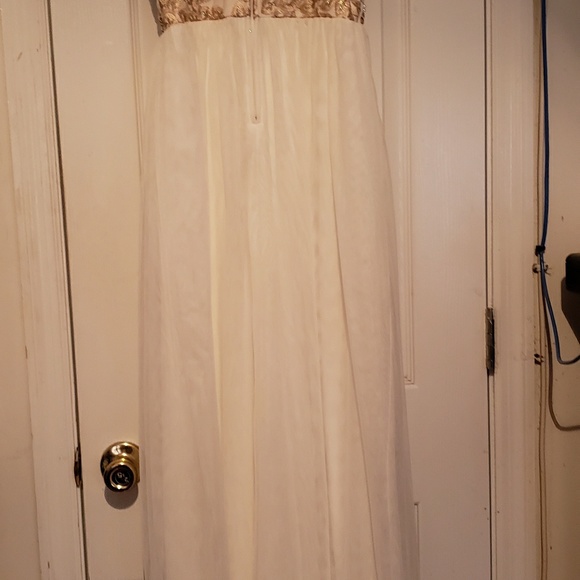Grecian style prom dress - Picture 2 of 3